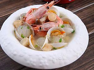 北极虾蛤蜊冬瓜汤
