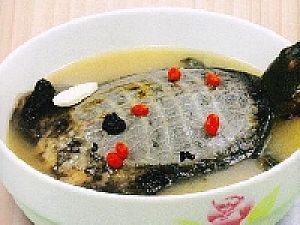 山药桂圆甲鱼汤