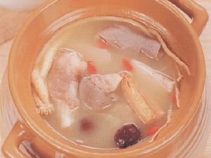 胡萝卜竹蔗羊肉汤
