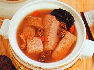 灵芝石斛鱼胶猪肉汤