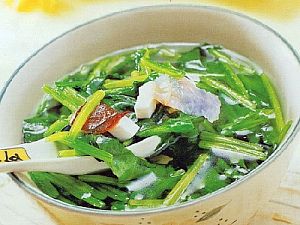 海蜇菠菜汤