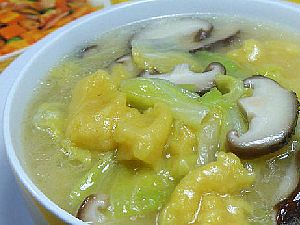 香菇白菜玉米面疙瘩汤
