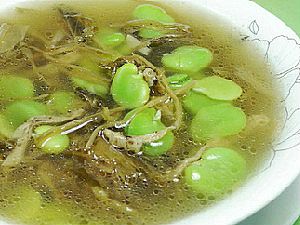笋干菜蚕豆汤