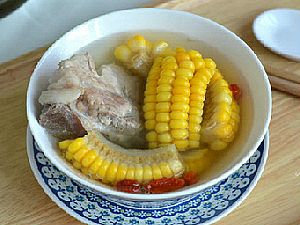 玉米排骨汤家常做法