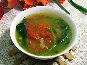 西红柿菠菜汤的家常做法