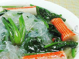 蟹肉棒菠菜粉丝汤