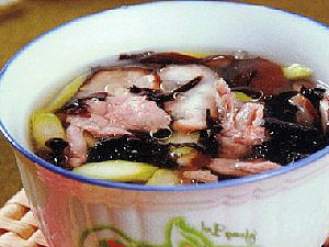 鸭肉紫菜汤