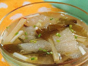 竹荪海白菜汤