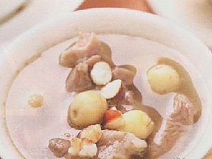 莲子珧柱瘦肉汤